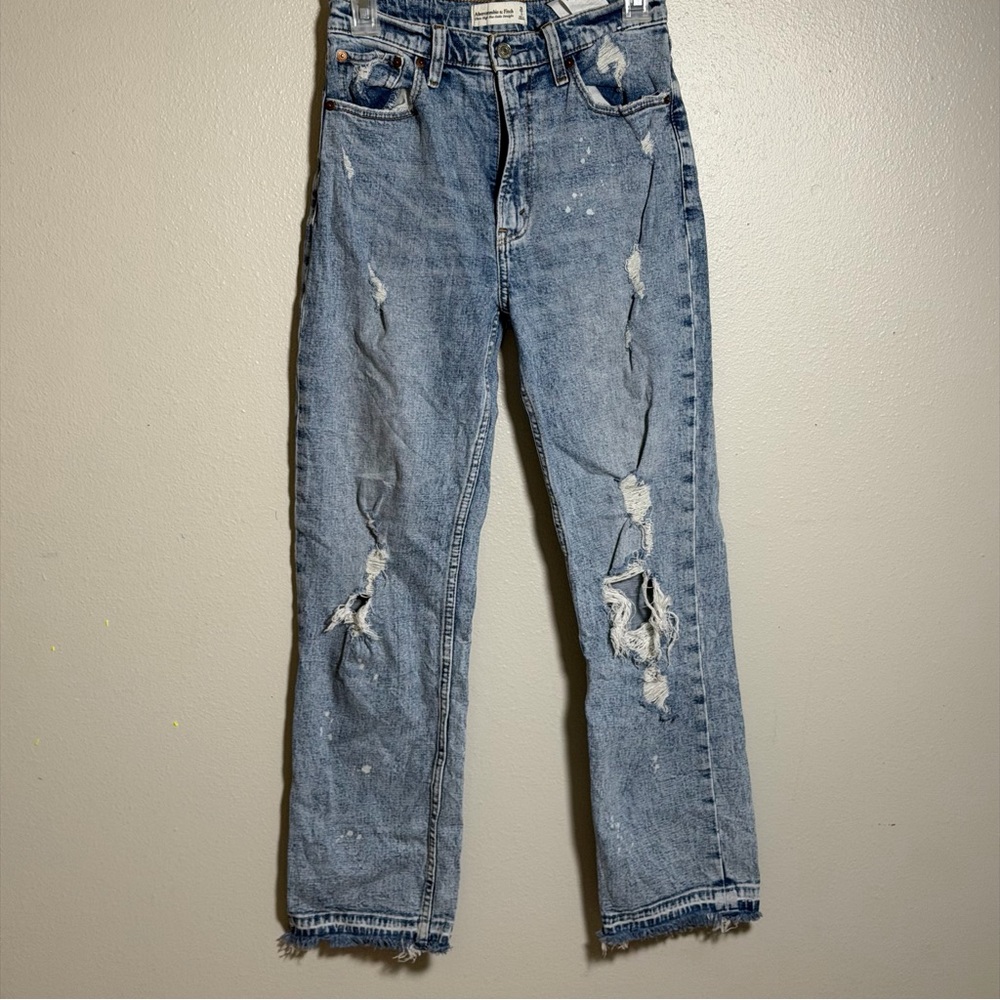 Abercrombie & Fitch Women Ultra High Rise Ankle Straight Distressed Blue Jean 2L
